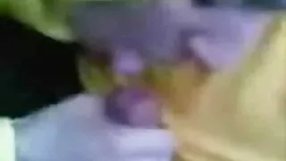 سوفی پر ، brunette نے اس کے گدا دکھایا اور اس سکس حیوان زن کی اندام نہانی ہونٹوں کو پھیلایا