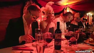 نوجوان brunette لنڈ licks سکس مرد با پسر گا کہ مقعد پر جائیں